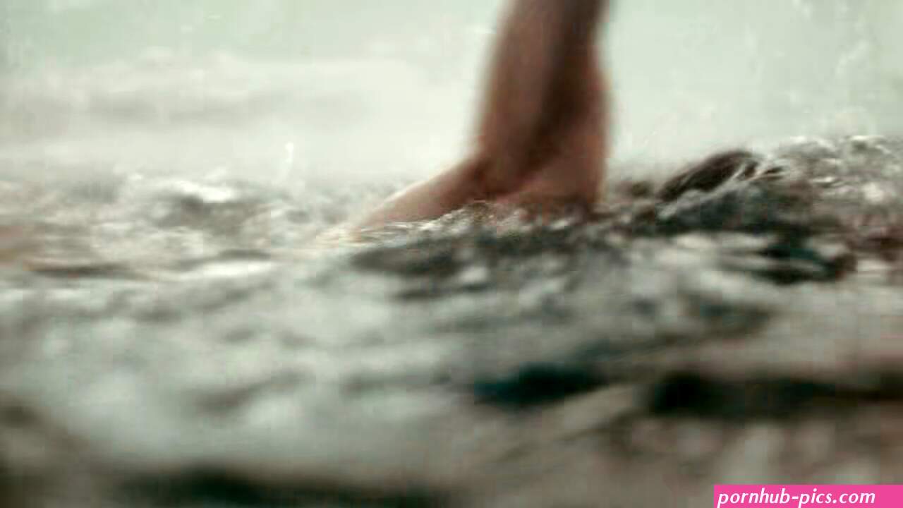 tom hiddlestone nude
