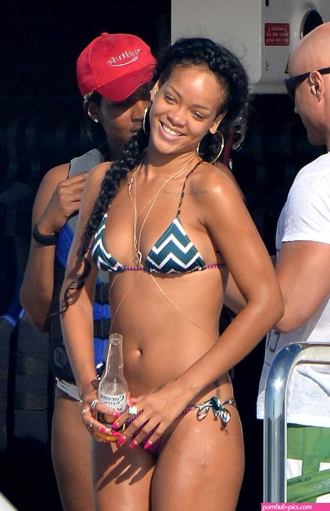riana akitombwa marekan