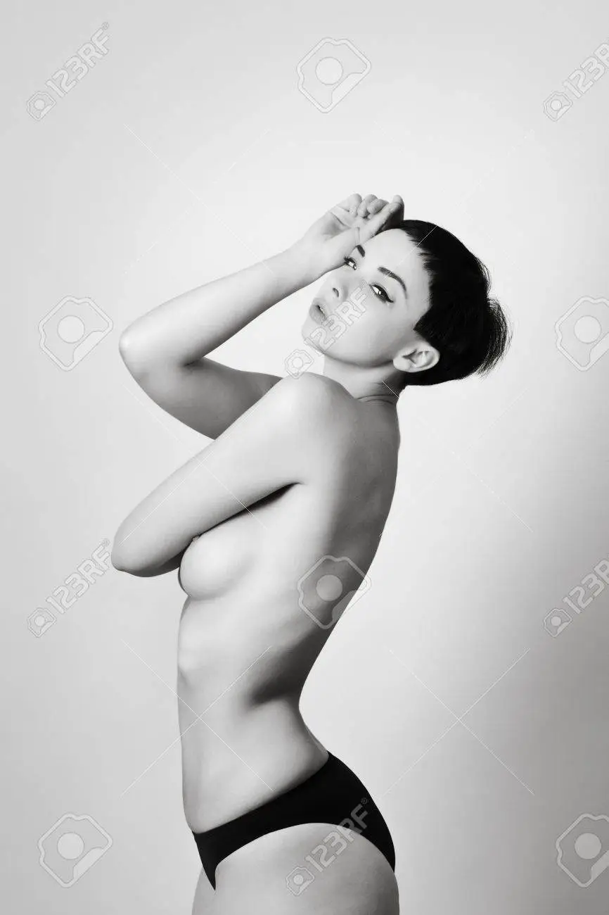 naked women posing