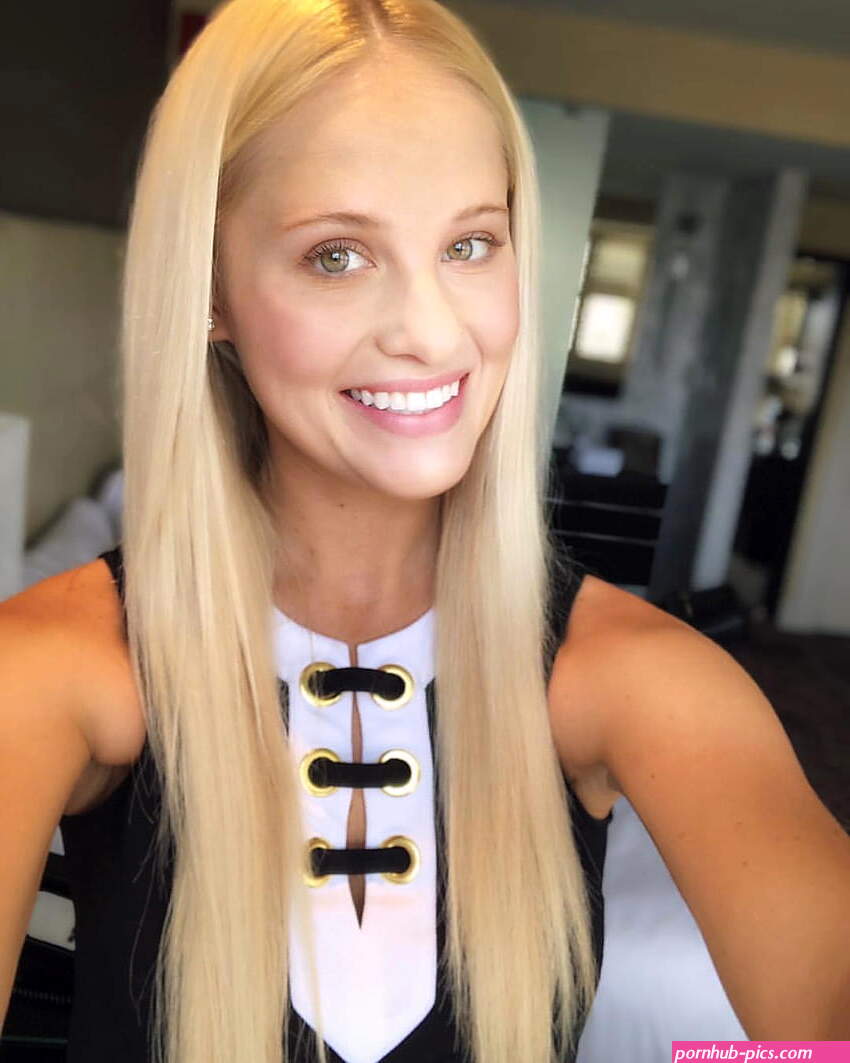 tommi lahren bikini