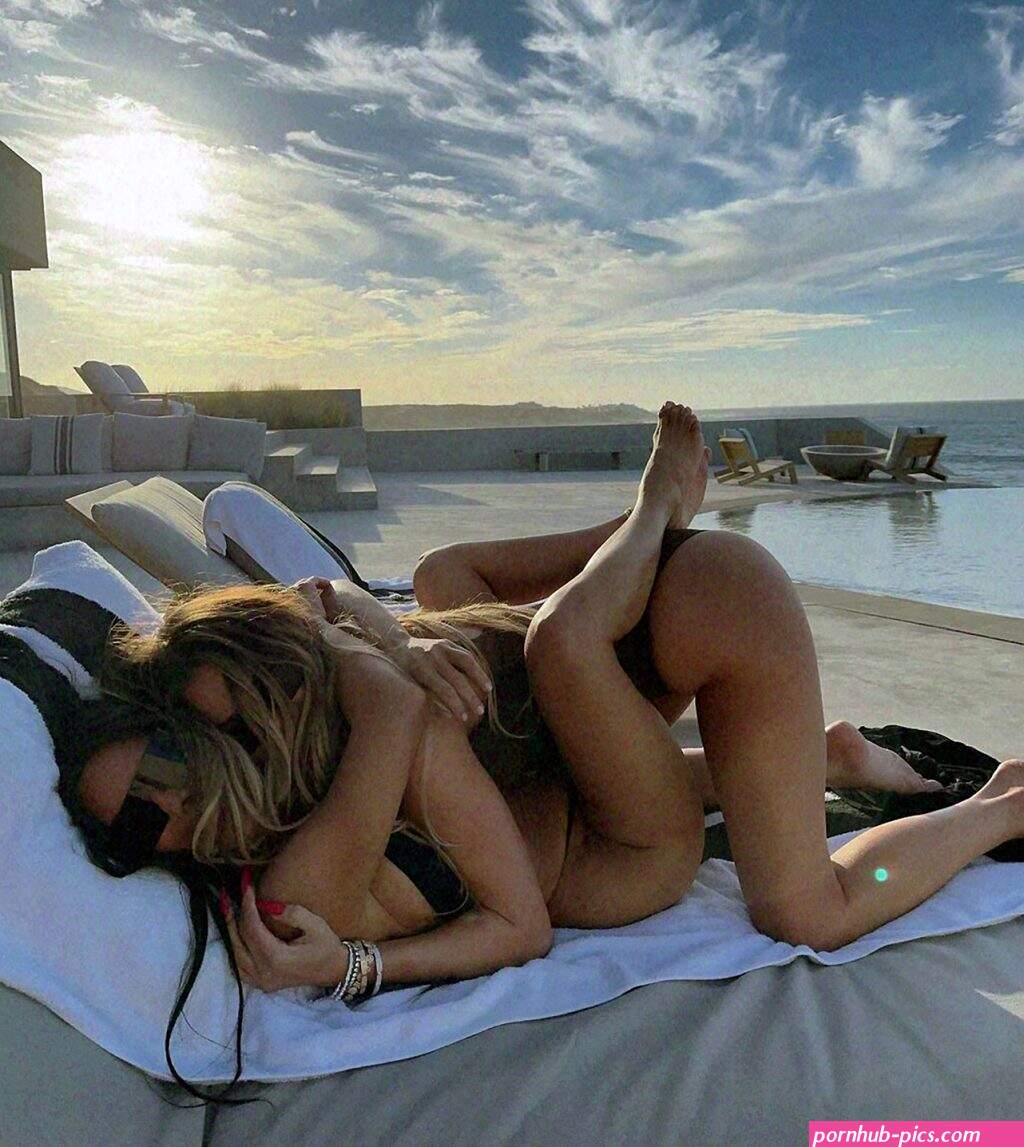 khloe kardashian nude