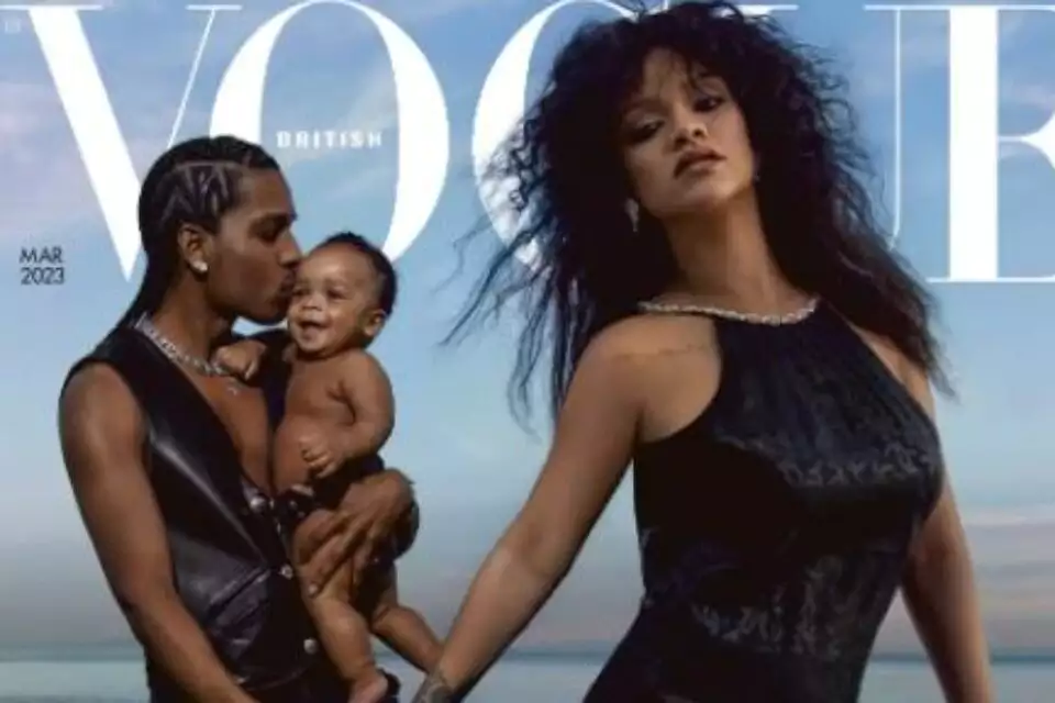 rihanna naked