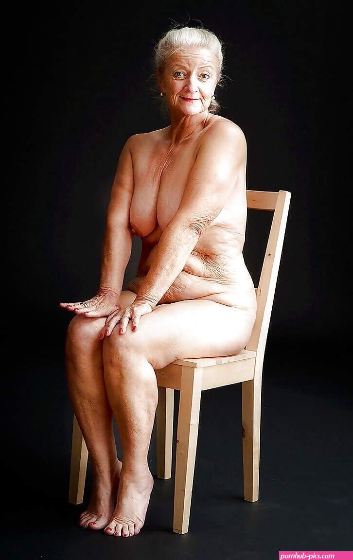 nude grannies