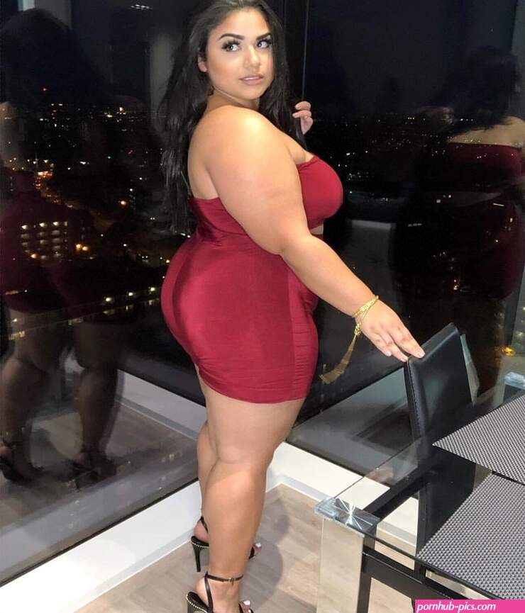 thick latina mature