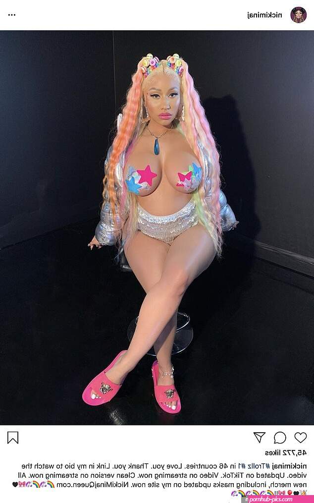 naked niki minag