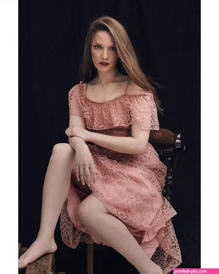 morfydd clark hot