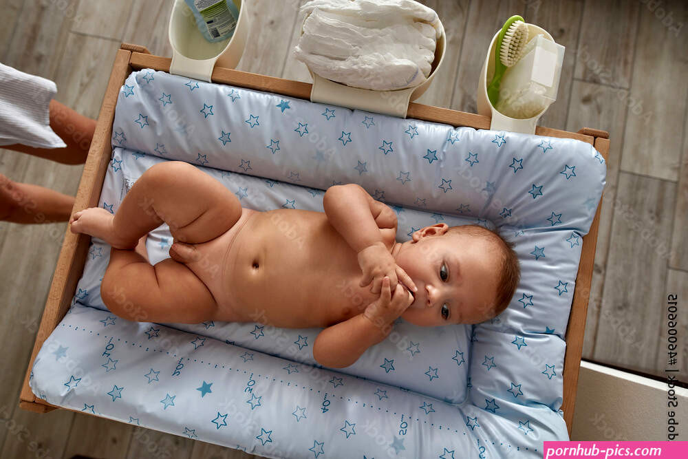 naked babay