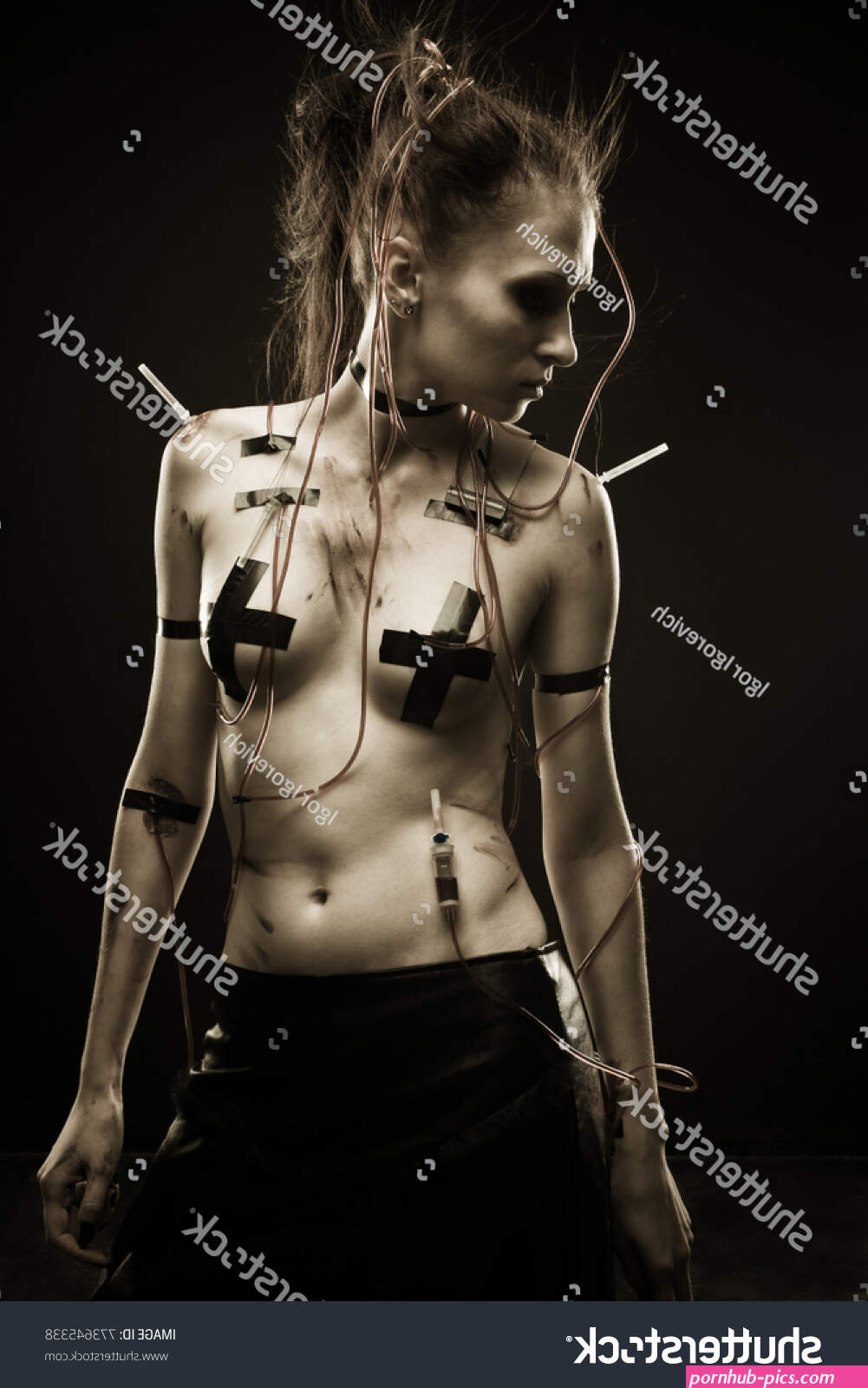 nude goth