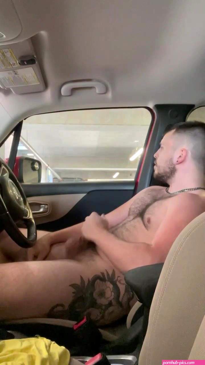 nude in car