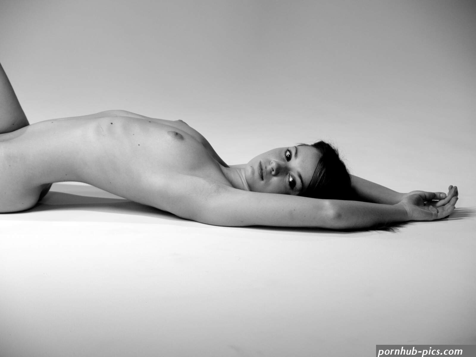 nude stretching