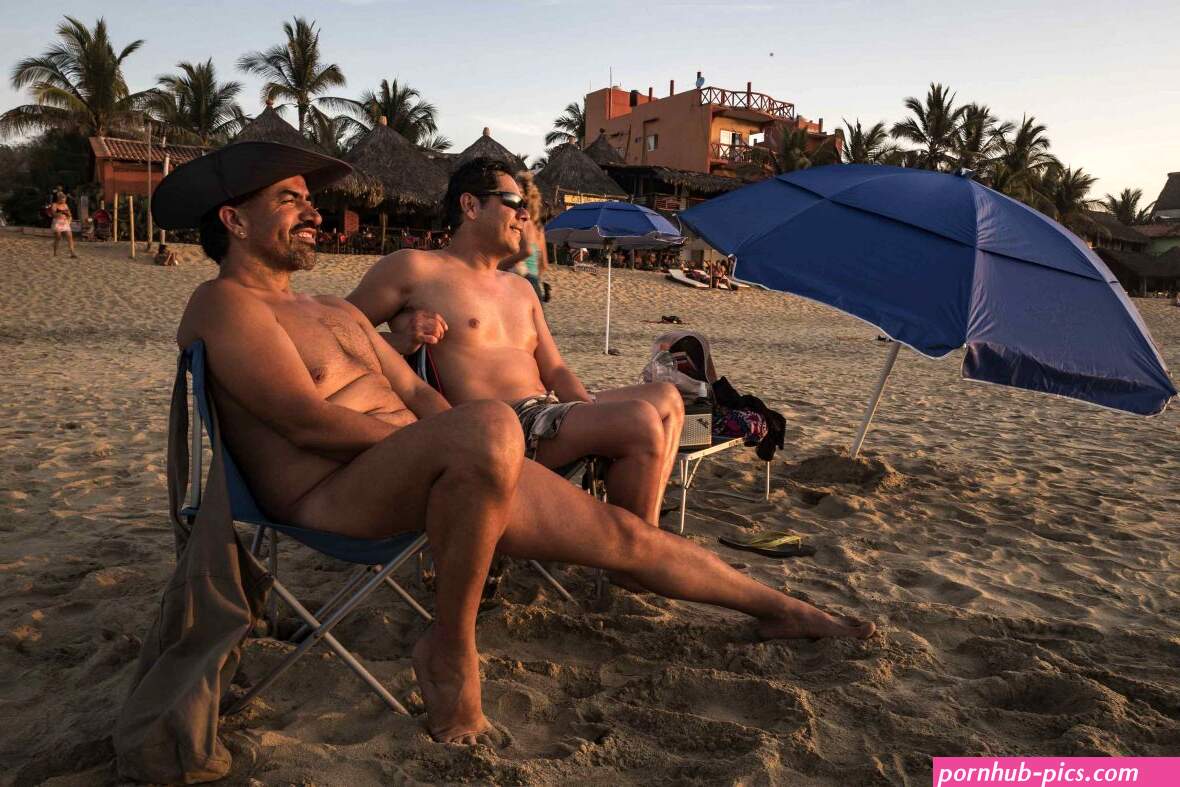photos from nude beaches