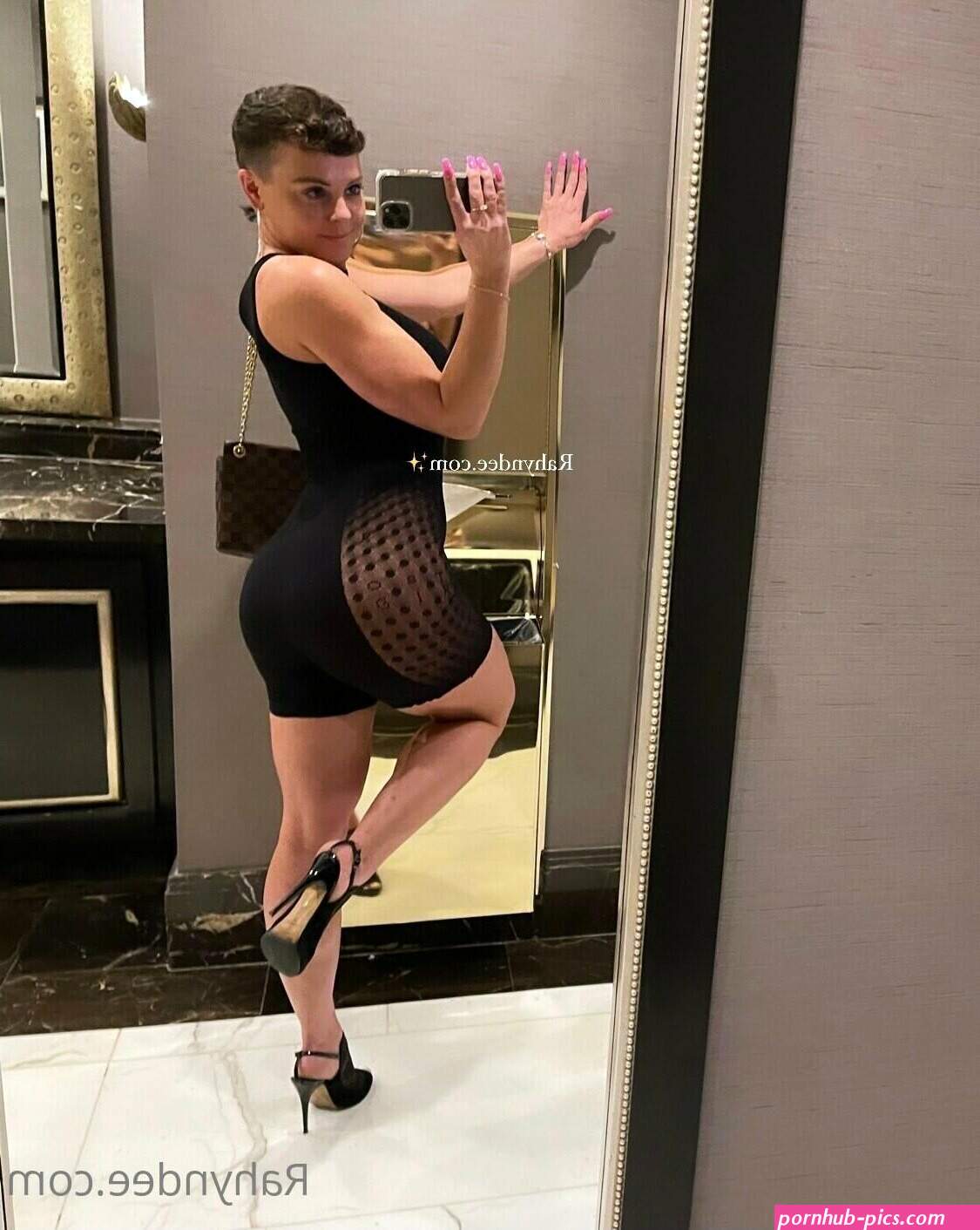 rahyndee james nude