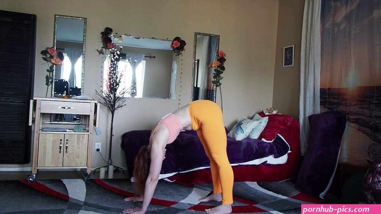 Yoga Easy Range of motion mobility stretching with Aurora Willows. Medit... | Range of motion, Willows, Creative expressions
