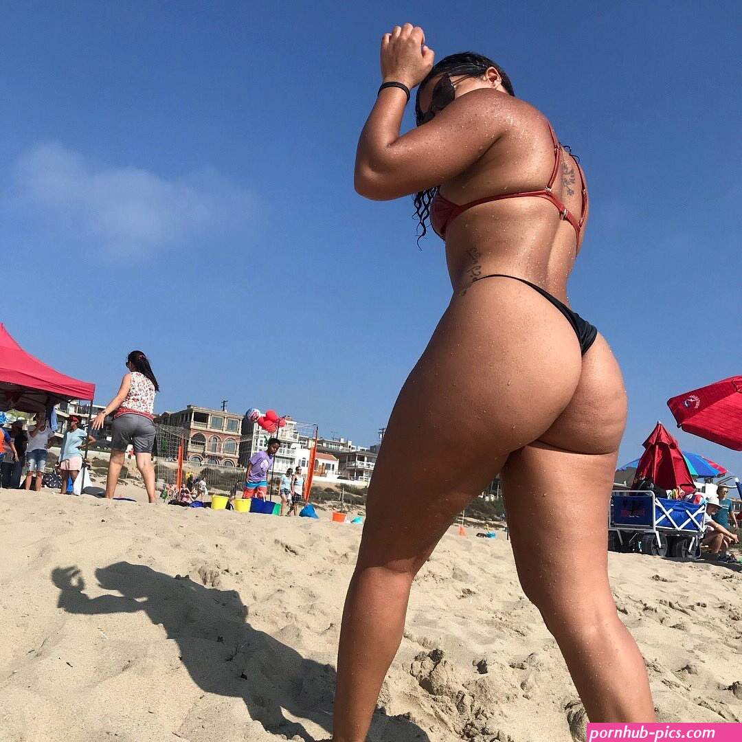 Beach booty
