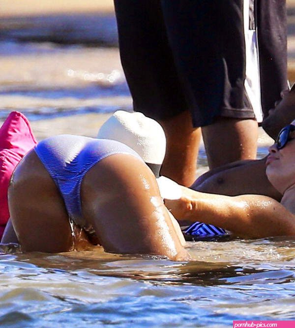 Beach booty