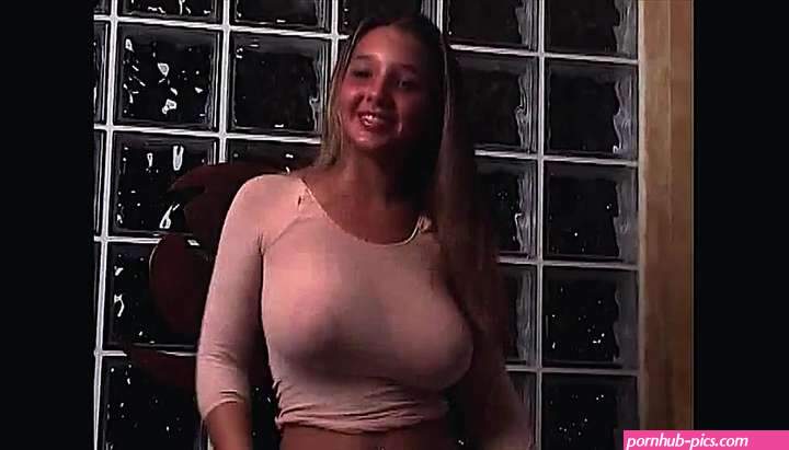 big tits no bra christina