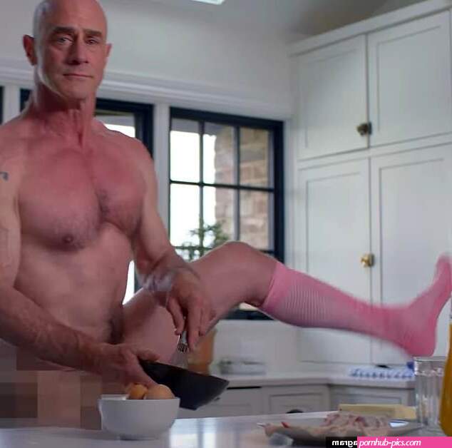 Law & Order's Christopher Meloni stuns fans with NAKED sock commercial |  Daily Mail Online