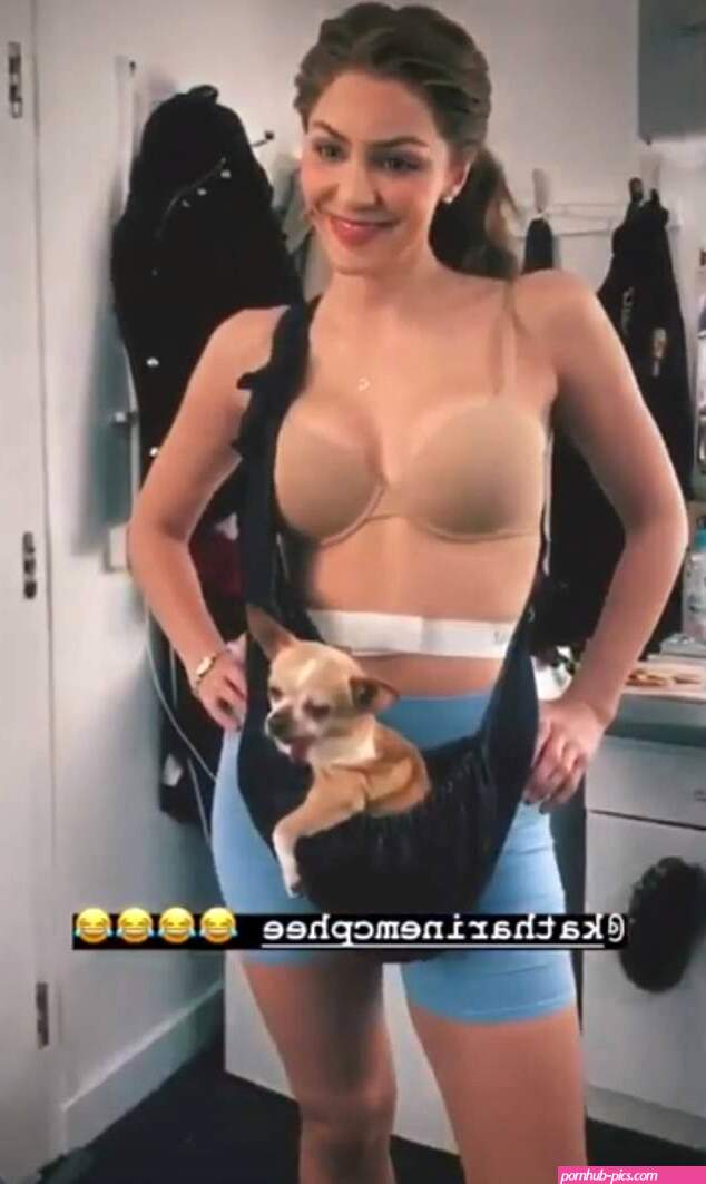 Katharine McPhee poses topless with her befuddled 'old lady' chihuahua | Daily Mail Online