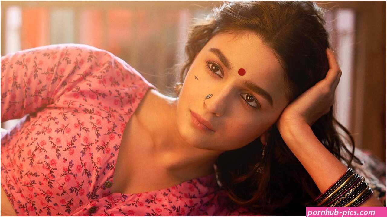 Alia Bhatt and Sanjay Leela Bhansali's 'Gangubai Kathiawadi' trends on the first spot as non-English film on Netflix, globally