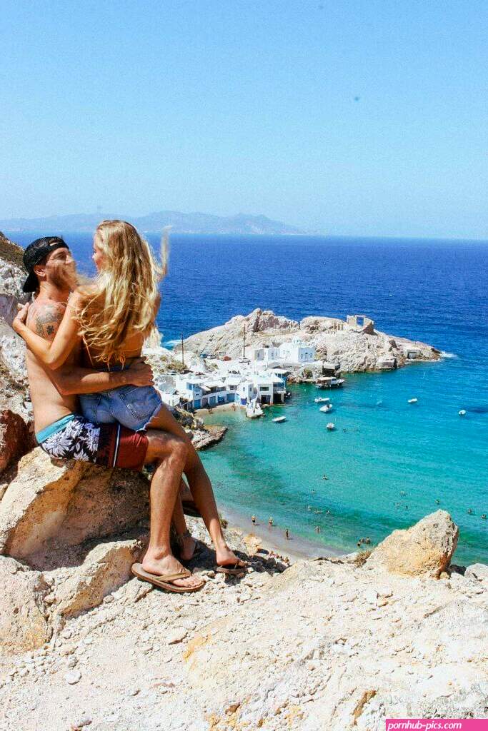 7 Beautiful Milos Beaches You Have to Visit on Your Next Trip to Greece