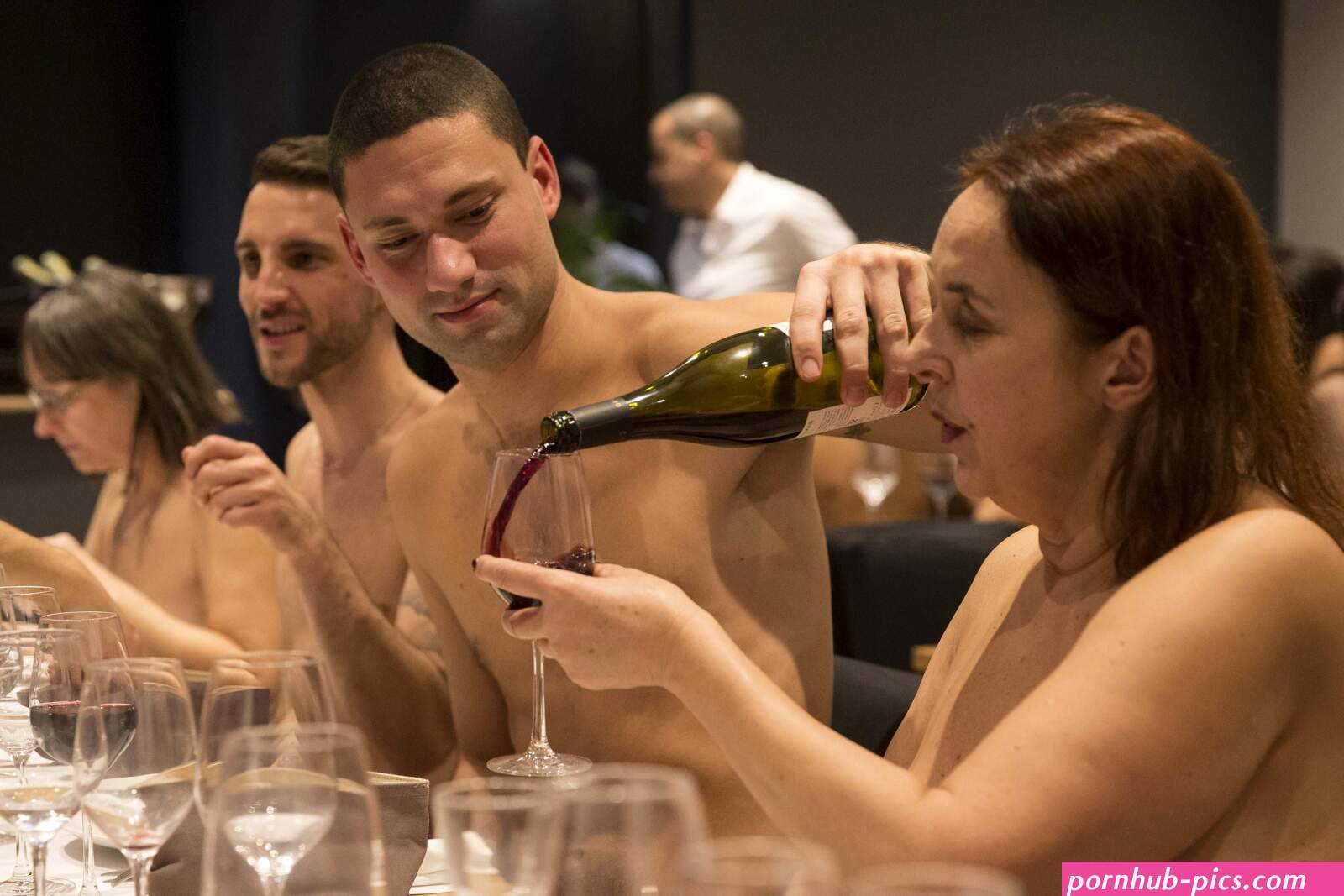 O'Naturel, Paris' first naked restaurant, to close | CNN