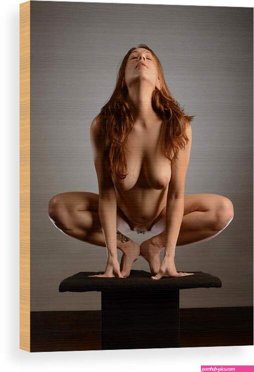 8180 Beautiful Nude Pregnant Woman Wood Print by Chris Maher