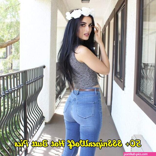 51 Hottest SSSniperWolf Big Butt Pictures Which Will Make You Succumb To Her – The Viraler
