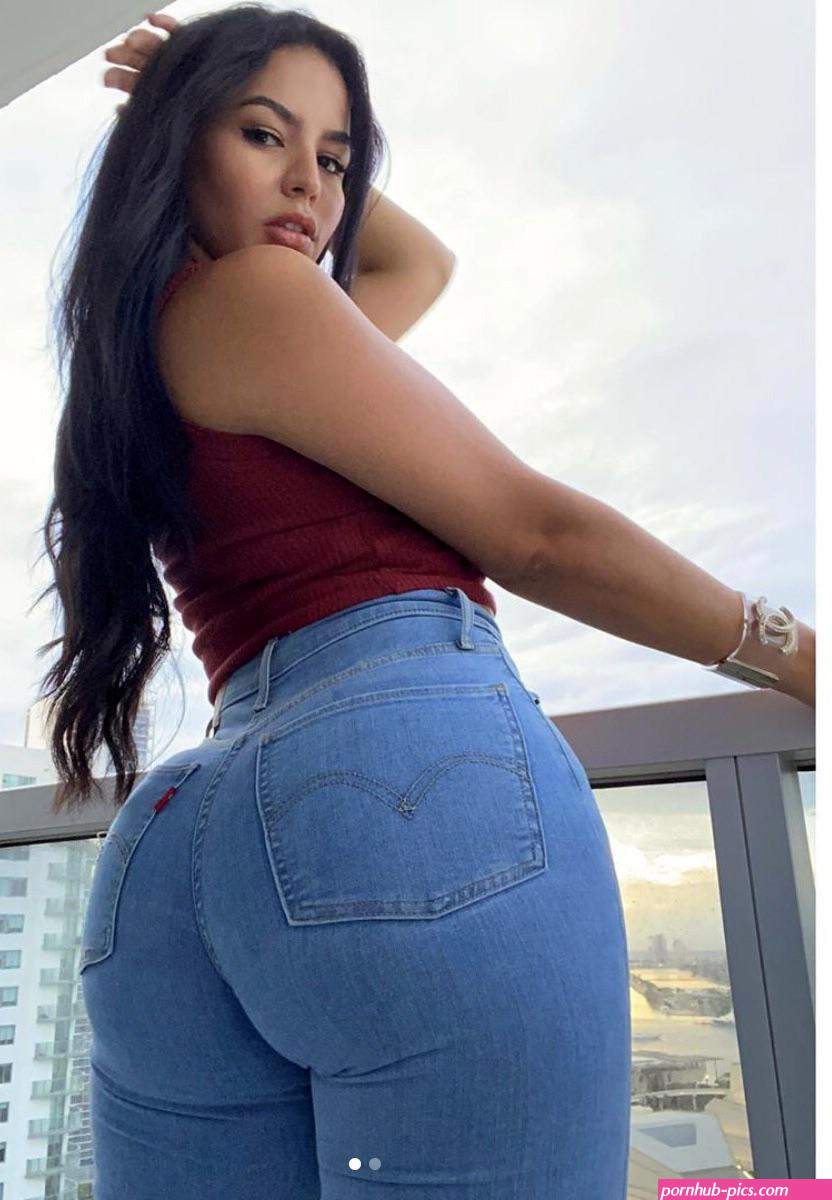 Perfect booty 😍 | Scrolller