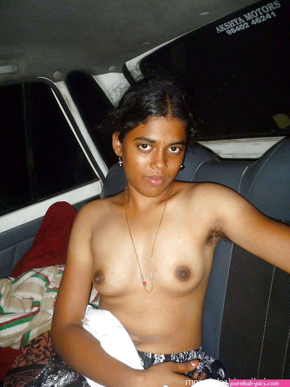 Erotic South Indian Wife Nude Photos
