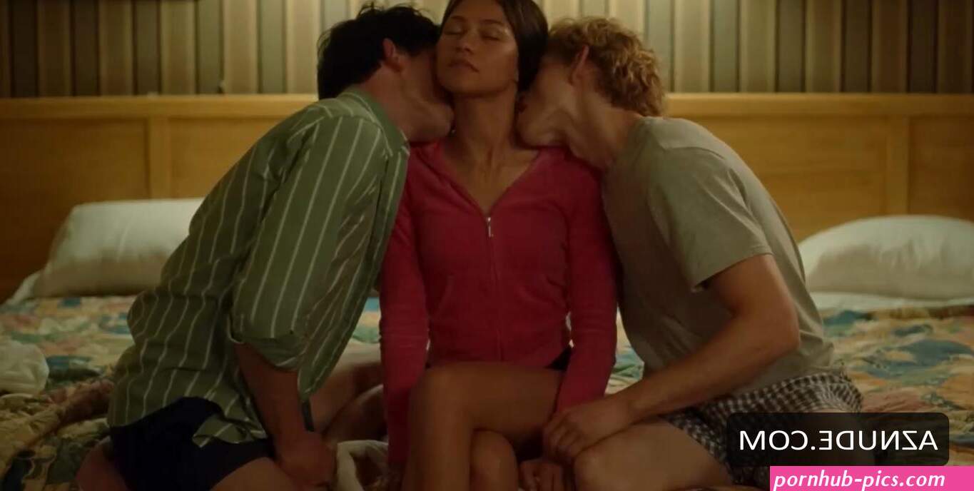 ZENDAYA Nude