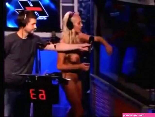 d. MARY CAREY WASTED ON THE HOWARD STERN SHOW HD Porn Videos -, Malai52436nev