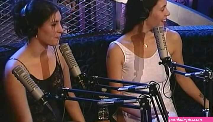 Howard Stern shaves 19 teen year old pussy.
