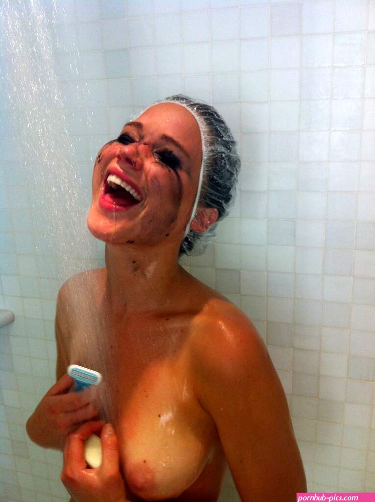 Jennifer Lawrence Nude And Leaked Collection (126 Photos) | #The Fappening