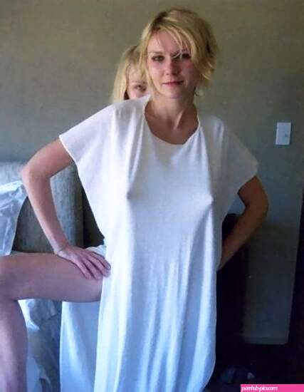 Kirsten Dunst Nude LEAKED Pics & Naked Sex Scenes