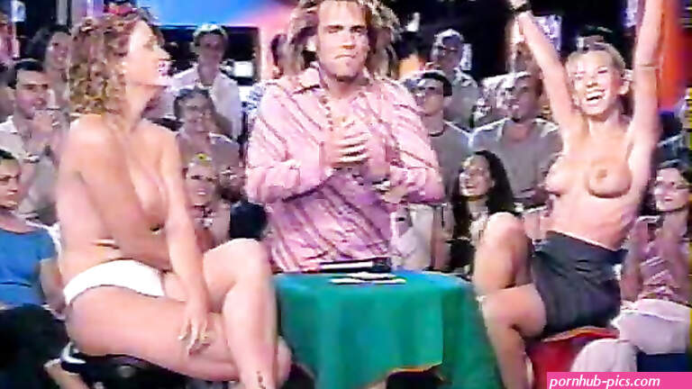 Ladies strip naked on a TV show for the audience | voyeurstyle.com