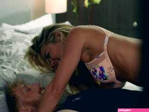 DENISE RICHARDS Nude