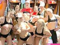 Wisconsin Volleyball team 2021