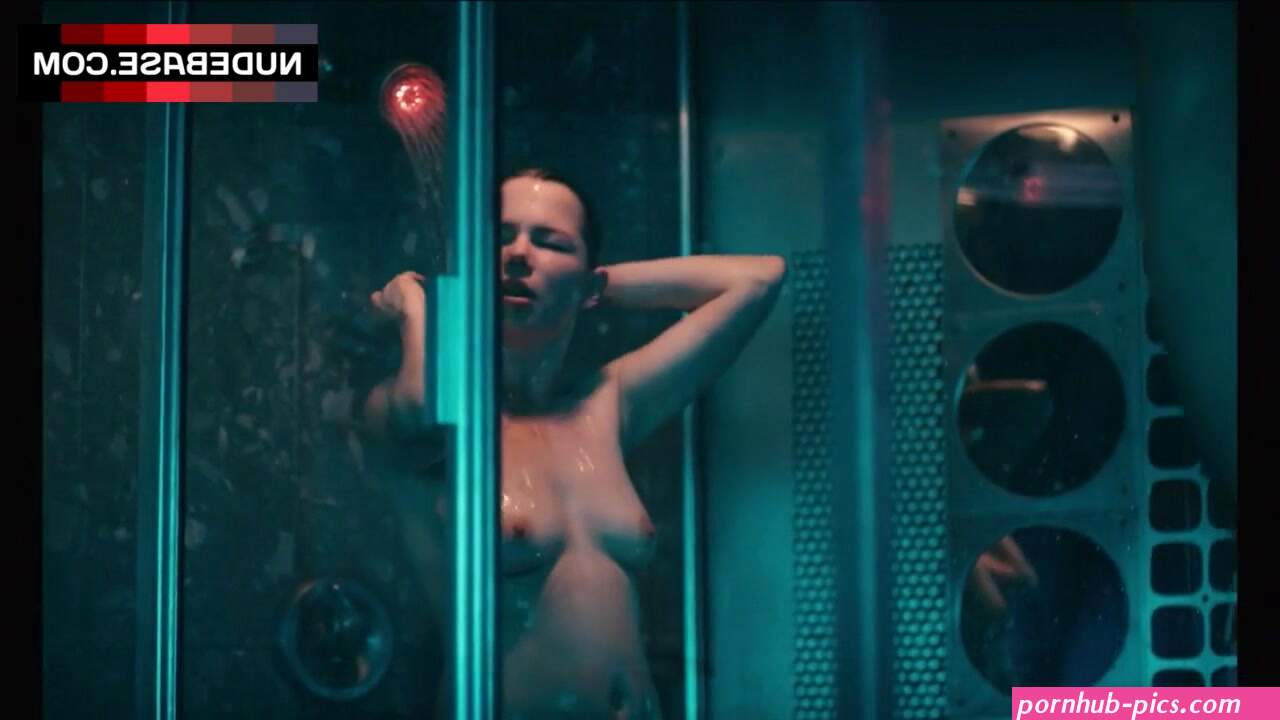 Michelle Williams Naked in Shower – Blue Valentine (1:40) | NudeBase.com