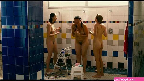 Sarah Silverman & Michelle Williams Shower Scene