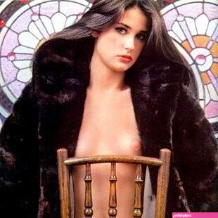 Demi Moore Nude Photos & Naked Sex Videos