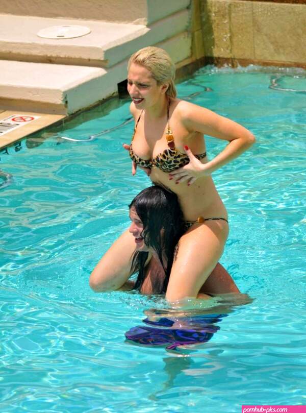 Water Park Nipple Slip IgfapSexiezPix Web Porn