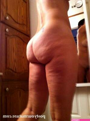 Mature big butt pictures