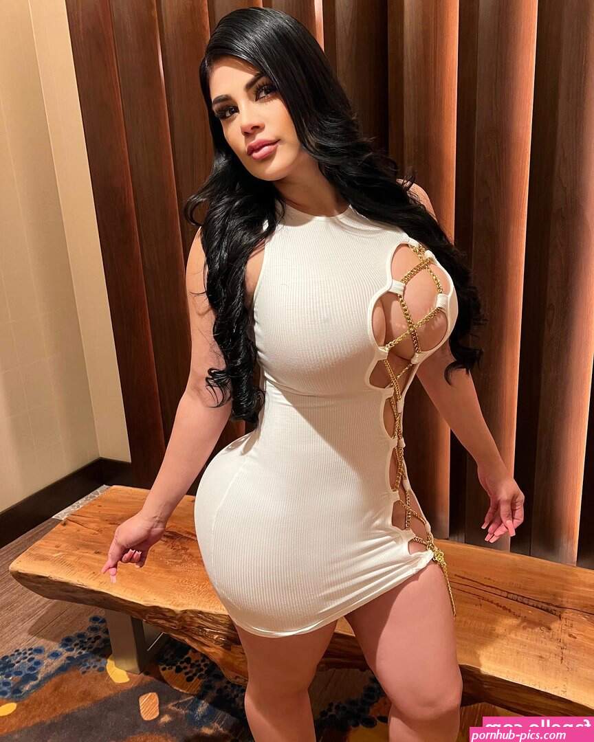 Vianey Frias / https: / vianeyfrias Nude Leaked OnlyFans Photo #1