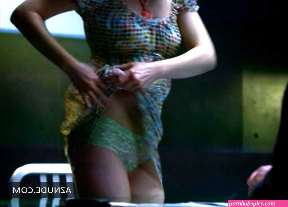 ASHLEY JOHNSON Nude