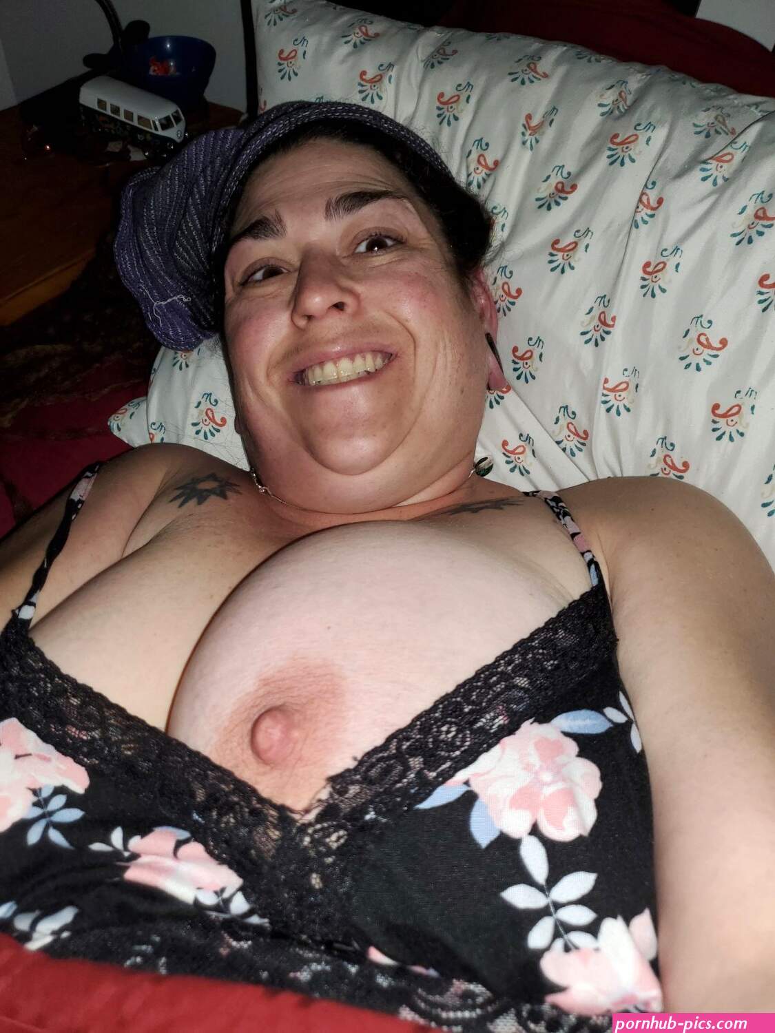 Saggy Tits MILF