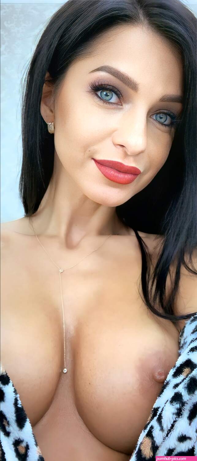 Linda demais Anisyia