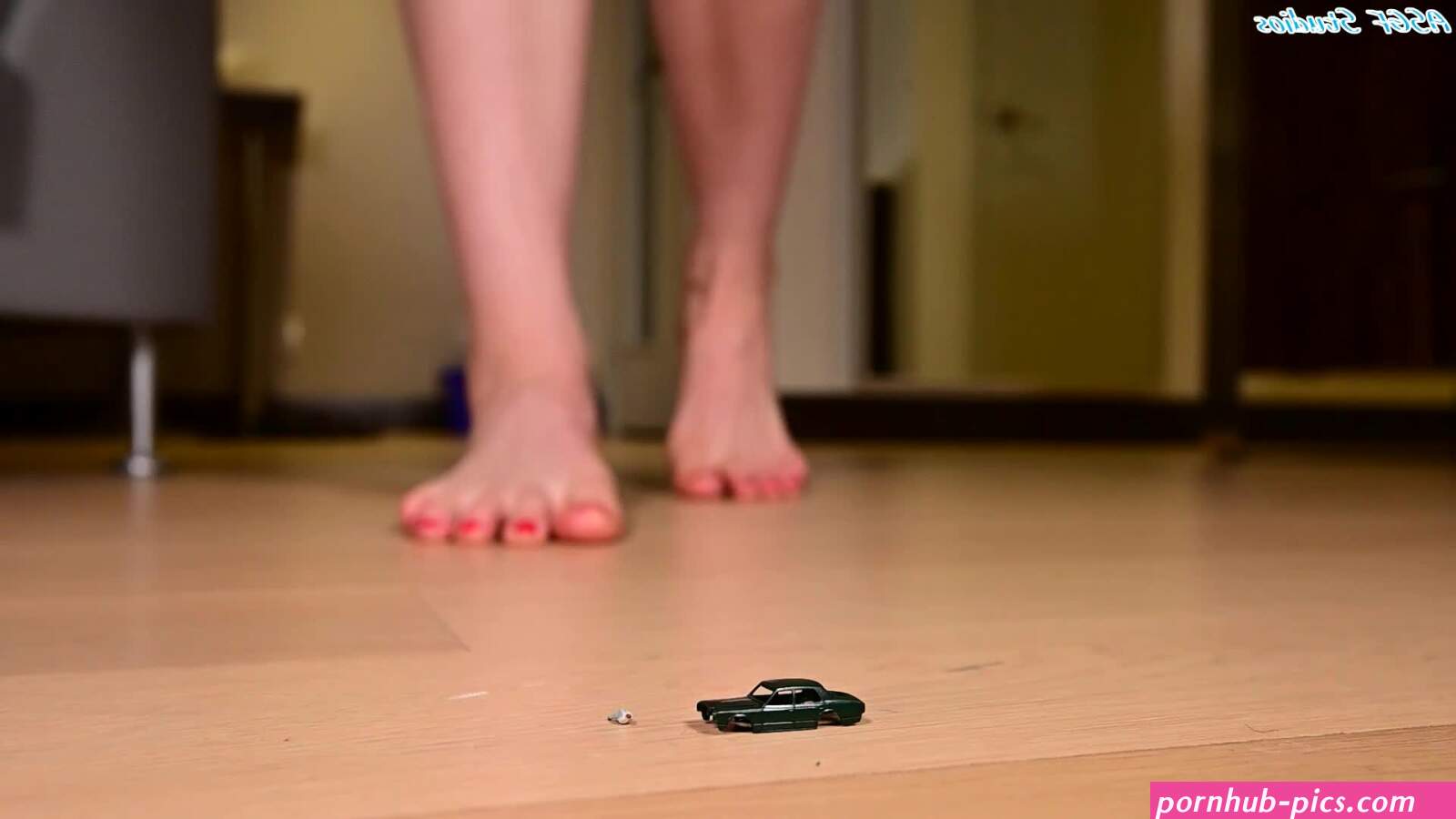 ASGF_Clips Giantess, Barefoot-Soles Fetish & Ass Fetish Videos | iWantClips.com