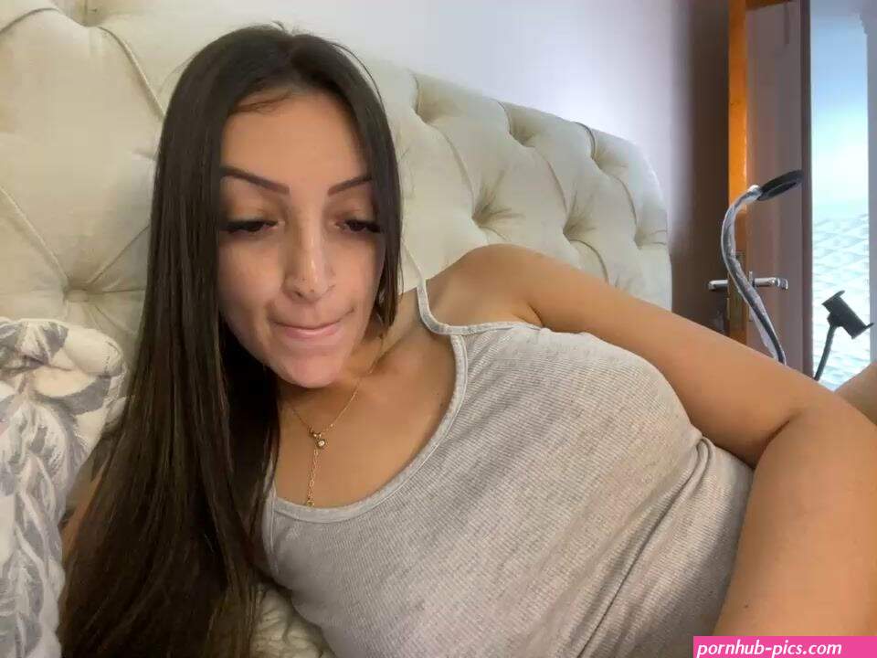 Bellelouise-stripchat-20-01-2023