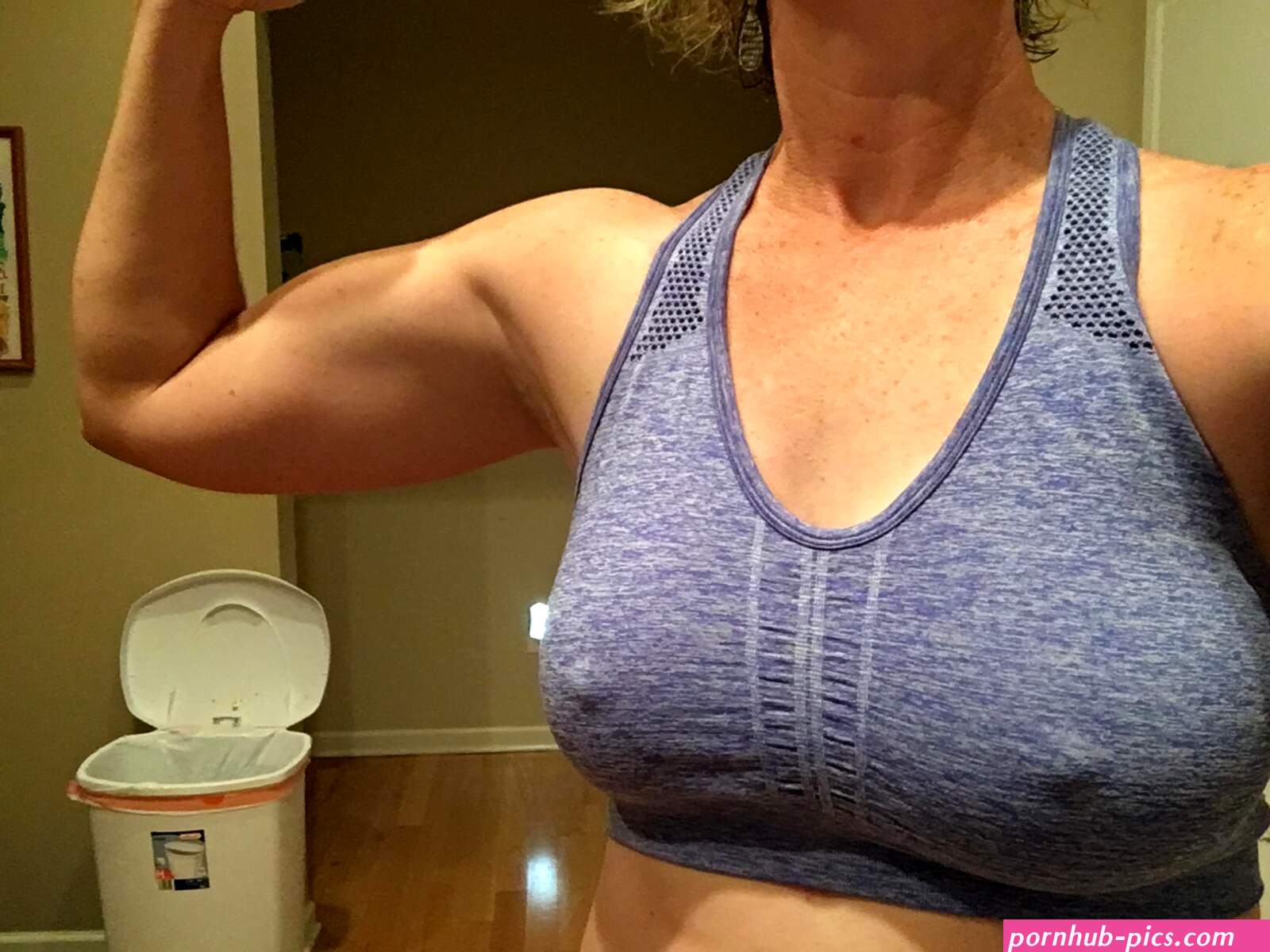 NN She's a gym MILF for sure Porn Pic