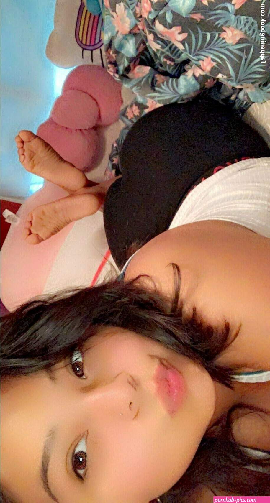 Hellovivifeet / hellovivifeetss Nude, OnlyFans Leaks, The Fappening